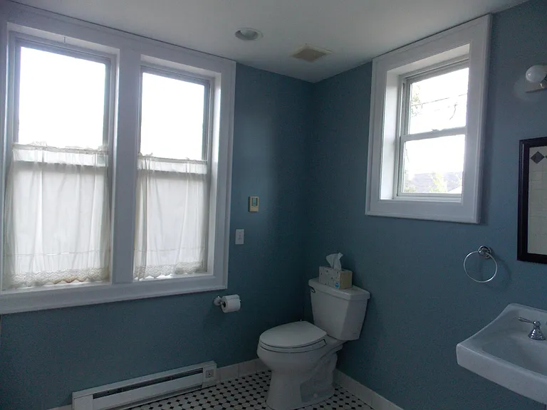Main Floor Full Large Bath Completely Renovated