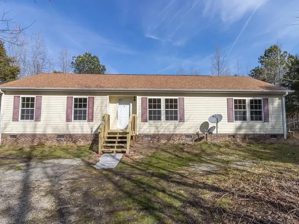 5472 Gypsyrose Dr, Liberty, NC 27298