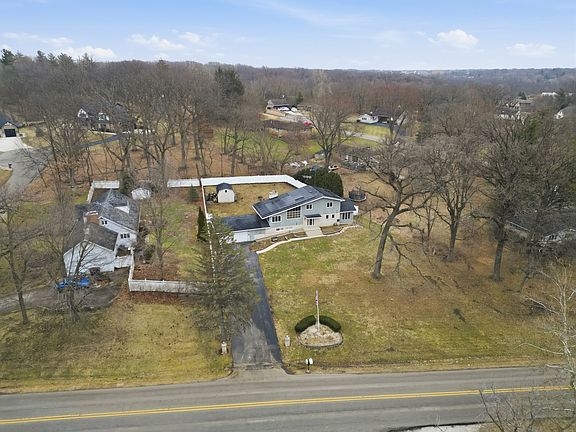 3rd image of 800 N Marley Rd