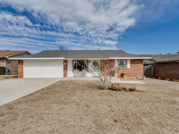 209 E Beech Ave, Yukon, OK 73099
