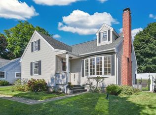 18 Chamberlin Dr, West Hartford, CT 06107