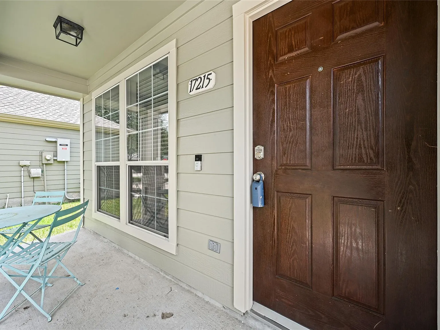 3 bed, 2.0 bath, 1554 sqft, $2,000 — Photo 3
