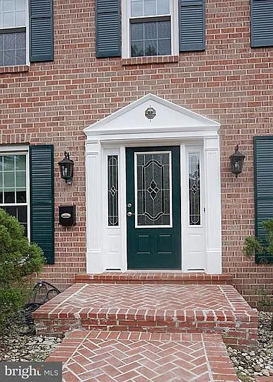Surreywood Ln, Bethesda — Photo 1