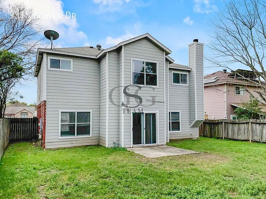 Building Photo - 9315 Bowen Dr