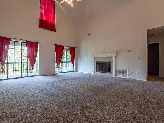 2nd image of 711 N Vinson Ave