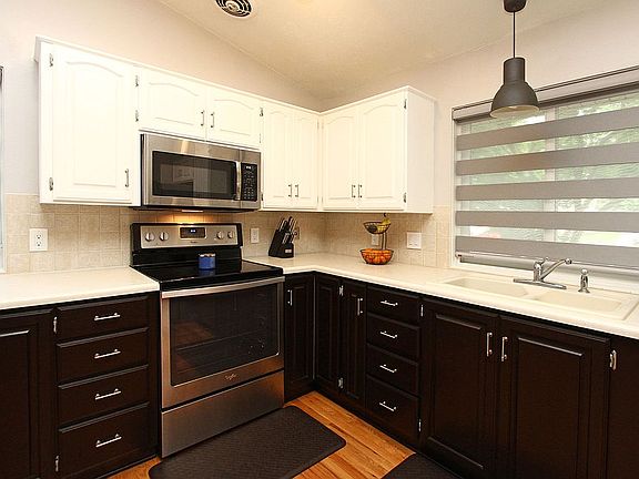 5th image of 430 N 75th St