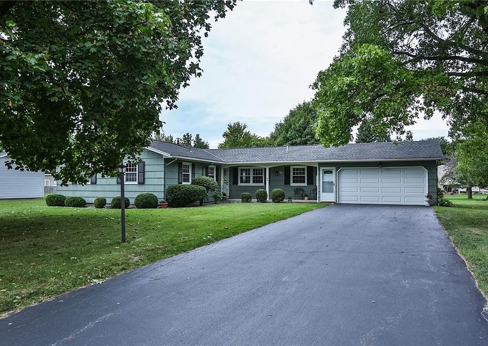 1st image of 97 Pen Creek Dr