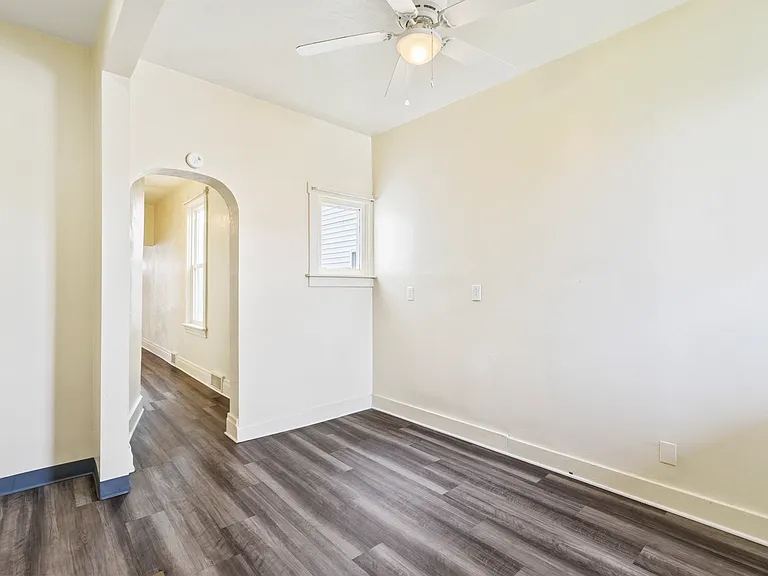 814 Summit St #1 — Photo 9