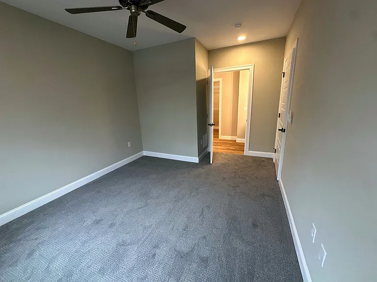 Central @ Waterford Woods — Photo 14