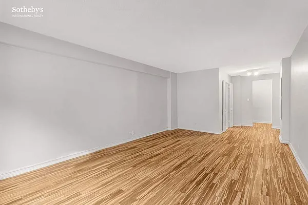 Sold by Sotheby's International Realty | media 4