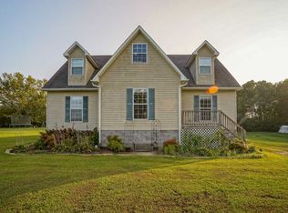 121 Dave O Ln S, Loretto, TN 38469