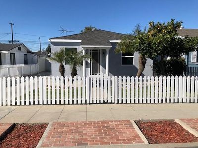 5915 Gardenia Ave, Long Beach, CA, 90805