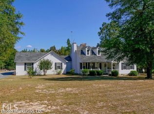 5715 Sandy Point Rd, Lizella, GA 31052