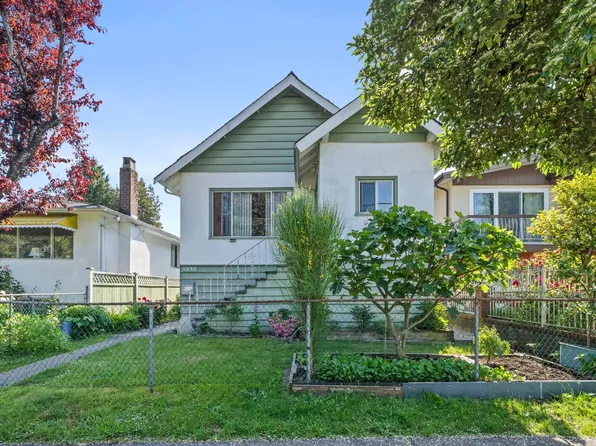 5434 Killarney St, Vancouver, BC V5R 3W2