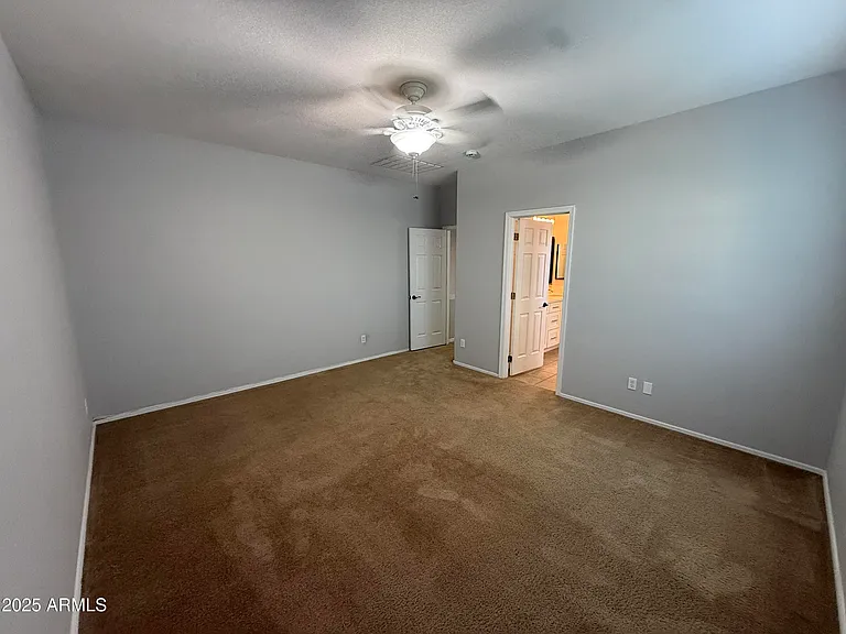 885 E Cherry Hills Dr — Photo 9