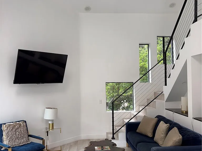 10051 Westwanda Dr — Photo 26