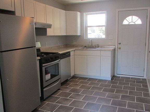 2nd image of 302 S Broad St #3SBRO