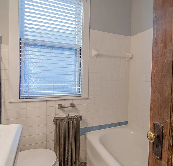 4246 N Menard Ave — Photo 17