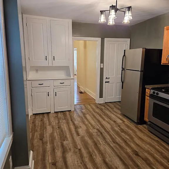 1317 N Walnut St — Photo 7