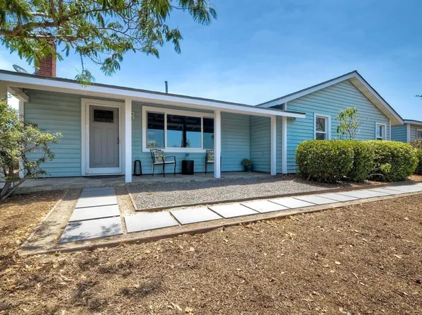 1643 Mesa Verde Dr, Vista, CA 92084
