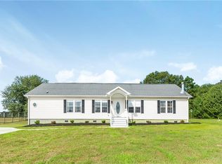 100 Chicoma Dr, Townville, SC 29689