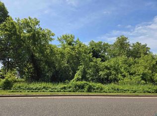 516 W 4th St, Washburn, WI 54891