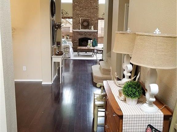 5th image of 1004 Sugarberry Ln