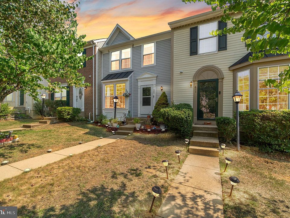 1st image of 609 Pinnacle Dr