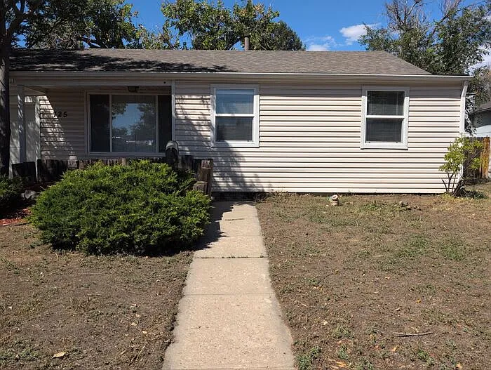 2 bed, 1.0 bath, 873 sqft, $2,050 — Photo 1