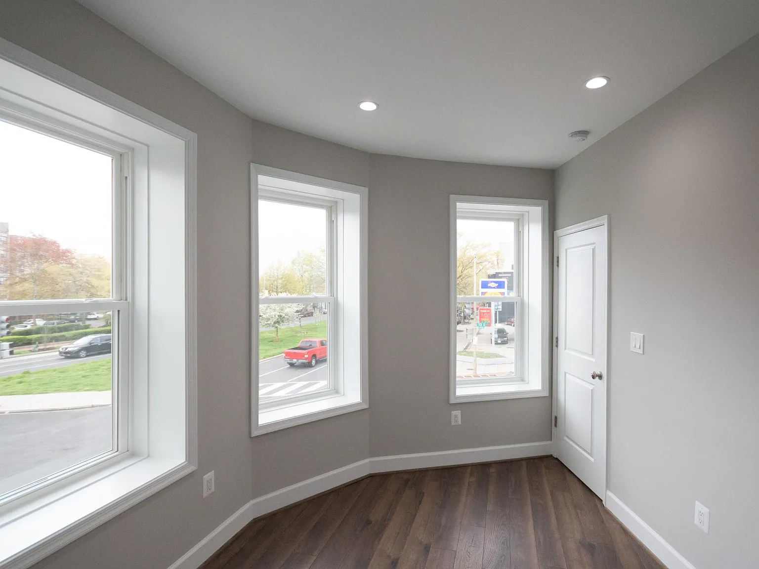 1 bed, 550 sqft, $1,850 — Photo 3