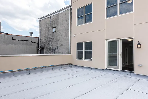 Rented by Nooklyn NYC LLC | media 24