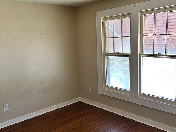 3rd image of 207 S Preston St #B
