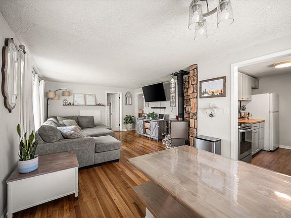 5th image of 2512 W Olympic Ave