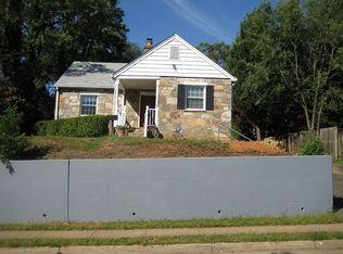 2820 Summerfield Rd, Falls Church, VA 22042