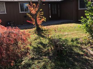 901 Mayfair Ln, Grants Pass, OR 97527