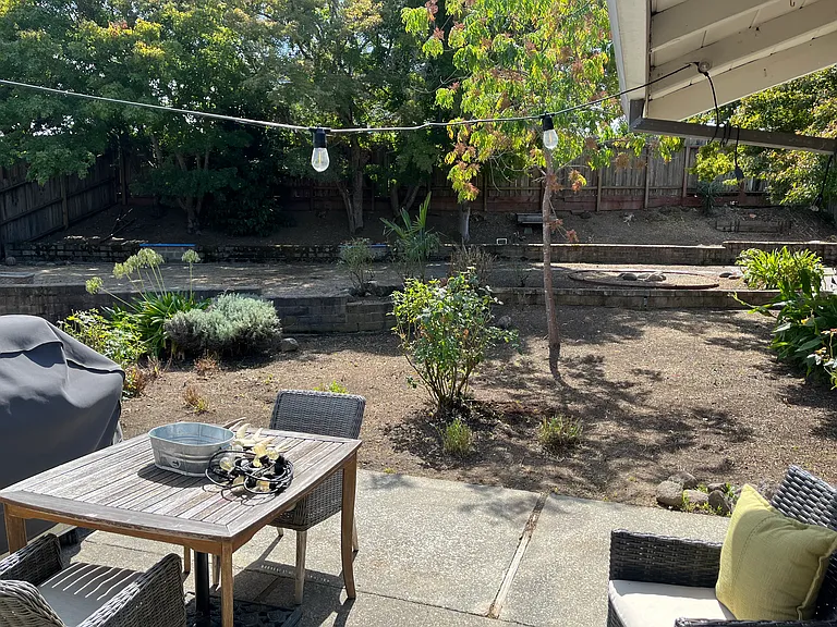 3321 Scenic Dr — Photo 12