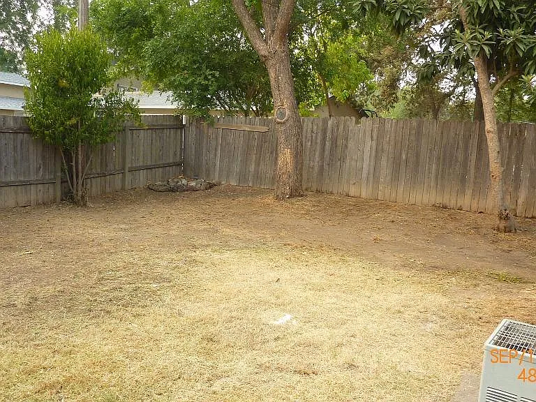7863 Mariposa Ave — Photo 25