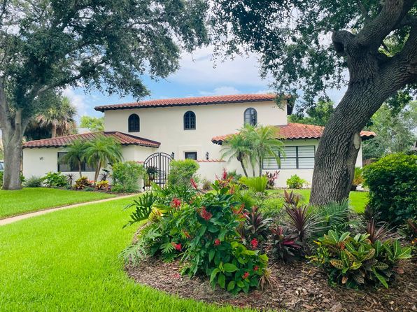 249 Landmark Cir