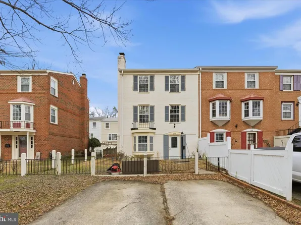 4314 Gramercy Cir, Alexandria, VA 22309