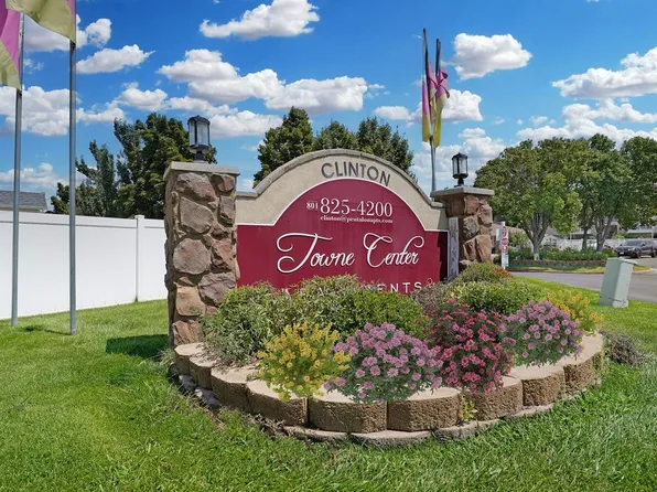 Clinton Towne Center, 1900 N 2225 W APT 321, Clearfield, UT 84015