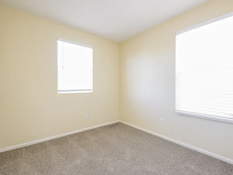 723 Canyon Ln — Photo 12