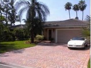 8586 NW 2nd St, Coral Springs, FL 33071