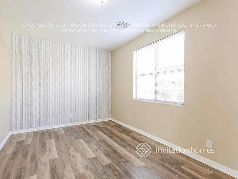 29357 N 67th Dr — Photo 8