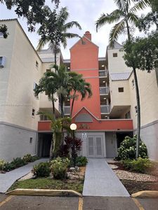 8343 Lake Dr APT 303, Doral, FL, 33166