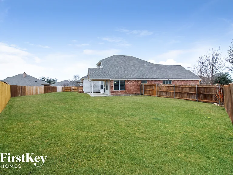 424 Stampede Ct — Photo 15