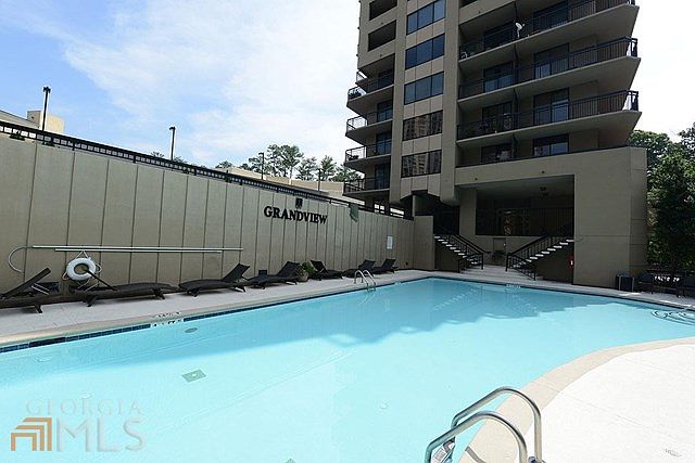 1st image of 3481 Lakeside Dr NE APT 2105