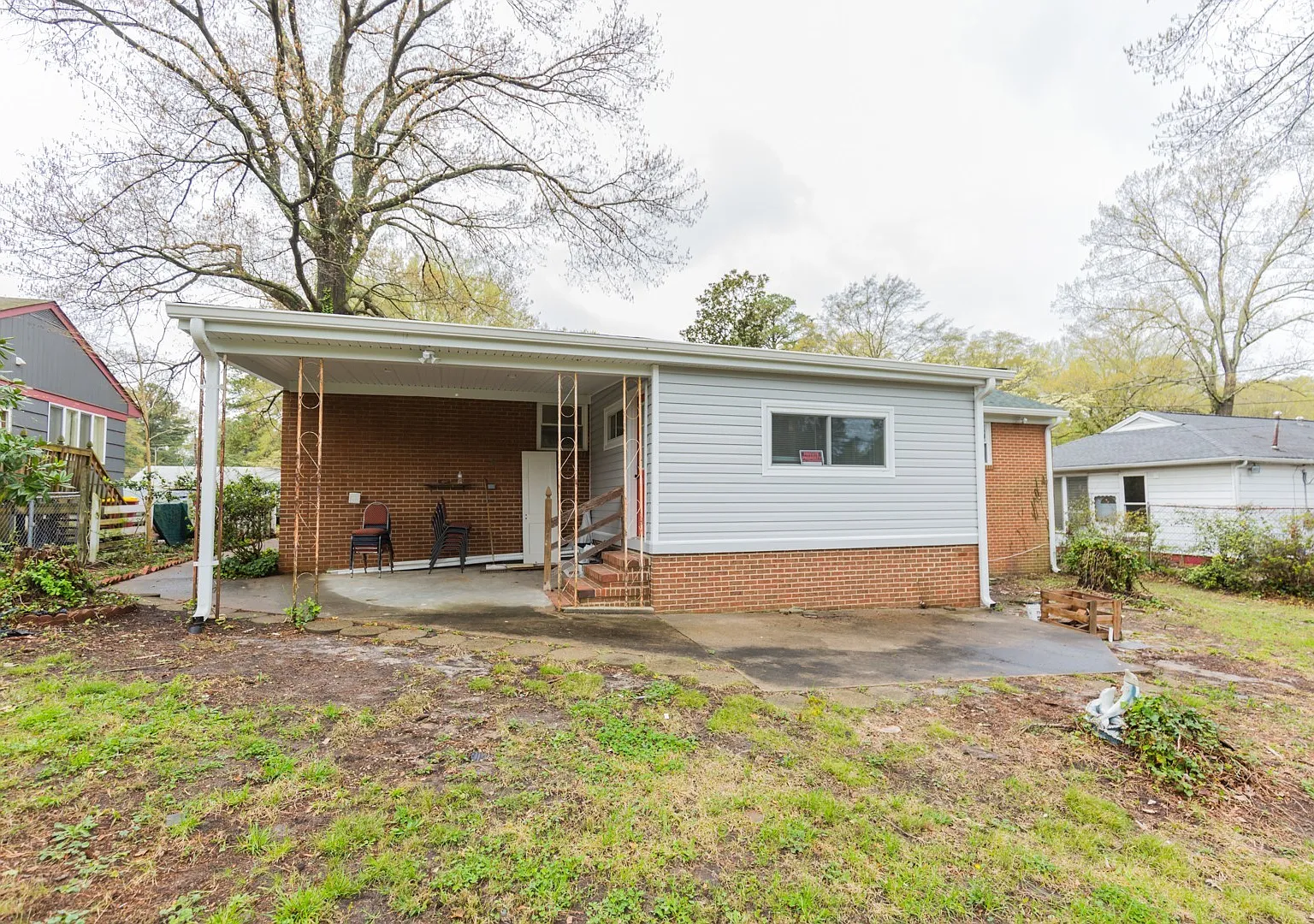 Beautifully renovated home in Petersburg — Photo 4