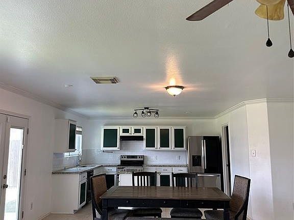 5th image of 508 Birch Cluster Ct