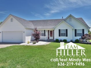 844 Caulks Hill Rd, Saint Charles, MO 63304