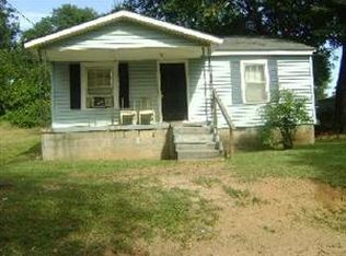 211 Kirby St, Greer, SC 29651